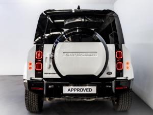Land Rover Defender 110 D300 X-Dynamic HSE - Image 6