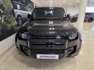 Land Rover Defender 110 D300 X-Dynamic HSE - Image 4