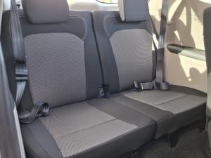Renault Triber 1.0 Evolution - Image 11