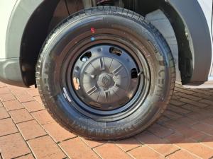 Renault Triber 1.0 Evolution - Image 14