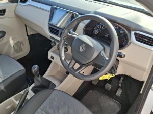 Renault Triber 1.0 Evolution - Image 8