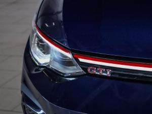 Volkswagen Golf GTI - Image 4