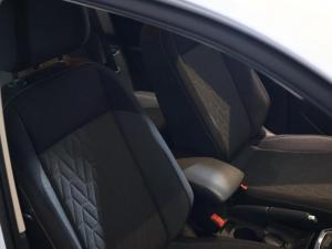 Volkswagen T-Cross 1.0TSI Life - Image 9