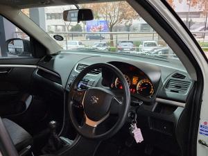 Suzuki Swift hatch 1.2 GL - Image 11