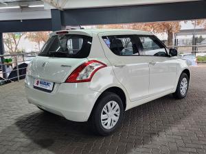 Suzuki Swift hatch 1.2 GL - Image 8
