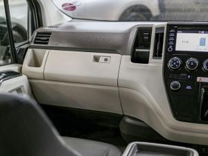 Toyota Quantum 2.8 LWB bus 11-seater GL - Image 24
