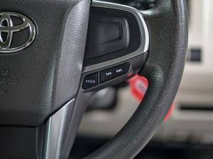 Toyota Quantum 2.8 LWB bus 11-seater GL - Image 27