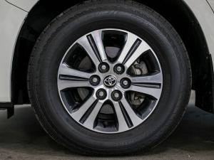 Toyota Quantum 2.8 LWB bus 11-seater GL - Image 30