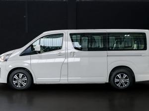 Toyota Quantum 2.8 LWB bus 11-seater GL - Image 6