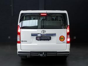 Toyota Quantum 2.8 LWB bus 11-seater GL - Image 9
