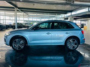 Audi Q5 40TDI quattro sport - Image 10