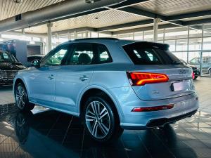 Audi Q5 40TDI quattro sport - Image 11