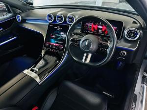 Mercedes-Benz C-Class C200 Avantgarde - Image 4