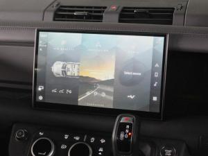 Land Rover Defender 110 D350 X-Dynamic HSE - Image 16