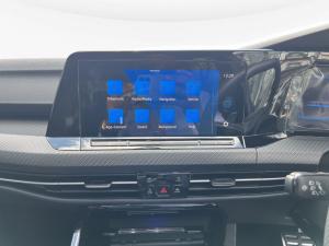 Volkswagen Golf R - Image 11