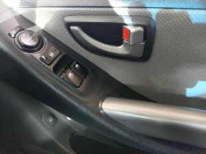 Hyundai H-1 2.4 bus GLS - Image 11