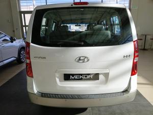 Hyundai H-1 2.4 bus GLS - Image 5