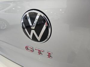 Volkswagen Golf GTI - Image 16