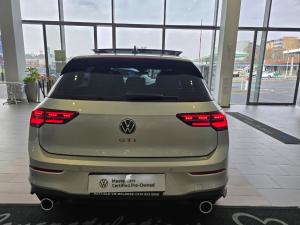 Volkswagen Golf GTI - Image 4