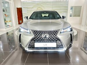 Lexus UX 300h EX - Image 2