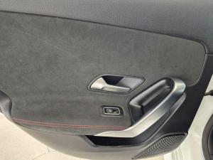 Mercedes-Benz A-Class A200 sedan Progressive - Image 22