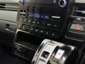 Hyundai Staria 2.2D Luxury - Image 10