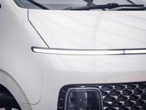 Hyundai Staria 2.2D Luxury - Image 4
