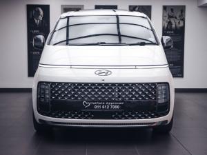 Hyundai Staria 2.2D Luxury - Image 7