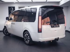 Hyundai Staria 2.2D Luxury - Image 9