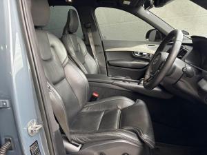 Volvo XC90 B6 AWD Ultimate Dark - Image 11