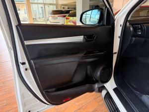 Toyota Hilux 2.4GD-6 double cab Raider auto - Image 24