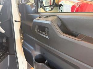 Toyota Quantum 2.8 SLWB panel van - Image 21