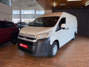 Toyota Quantum 2.8 SLWB panel van - Image 3