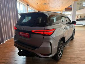 Toyota Fortuner 2.4GD-6 auto - Image 9