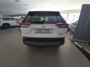 Toyota RAV4 2.0 VX - Image 5