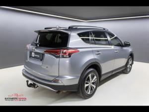 Toyota RAV4 2.0 GX auto - Image 2