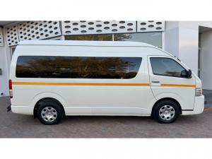 Toyota Hiace 2.5D-4D bus 14-seater GL - Image 3