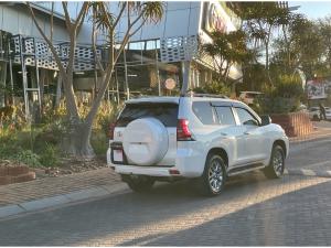 Toyota Land Cruiser Prado 2.8GD VX - Image 2