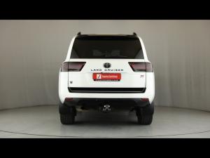 Toyota Land Cruiser 300 3.5T GR-Sport - Image 5