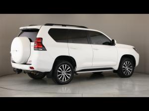Toyota Land Cruiser Prado 2.8GD VX-L - Image 2