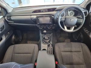 Toyota Hilux 2.4 GD-6 Raider 4X4D/C - Image 6