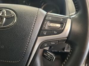 Toyota Prado VX-L 2.8GD automatic - Image 10