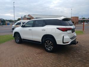 Toyota Fortuner 2.4GD-6 Raised Body automatic - Image 23