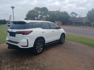 Toyota Fortuner 2.4GD-6 Raised Body automatic - Image 2