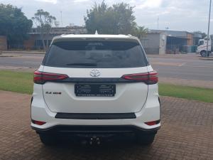 Toyota Fortuner 2.4GD-6 Raised Body automatic - Image 5
