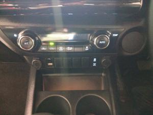 Toyota Hilux 2.8 GD-6 RB Legend automaticD/C - Image 14