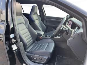 Volkswagen Golf R - Image 14