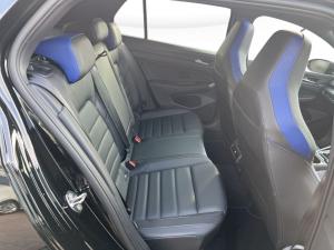 Volkswagen Golf R - Image 15