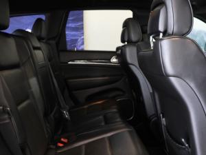 Jeep Grand Cherokee 3.0CRD Overland - Image 10