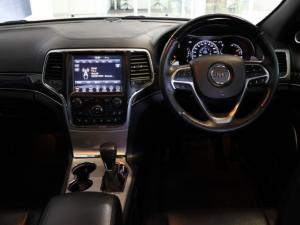 Jeep Grand Cherokee 3.0CRD Overland - Image 15